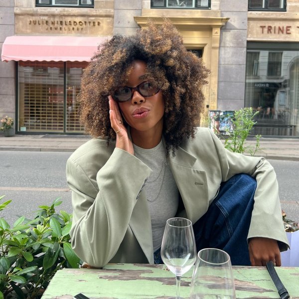 Cores de Cabelo 2025: As 7 Tendências Imperdíveis Para Uma Nova Identidade